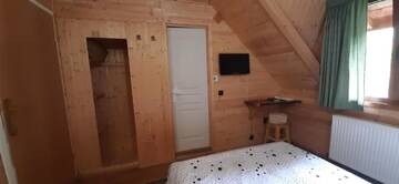 Фото номера Улучшенный двухместный номер с 1 кроватью Гостевой дом Cabana Ancutei г. Рукэр 3