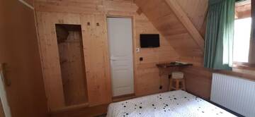 Фото номера Улучшенный двухместный номер с 1 кроватью Гостевой дом Cabana Ancutei г. Рукэр 21